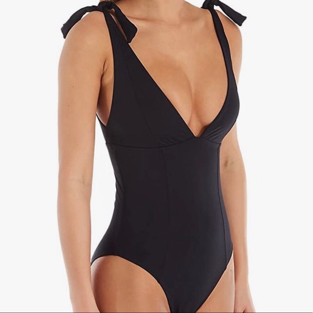 L space Isabelle black 1 piece. NWT!